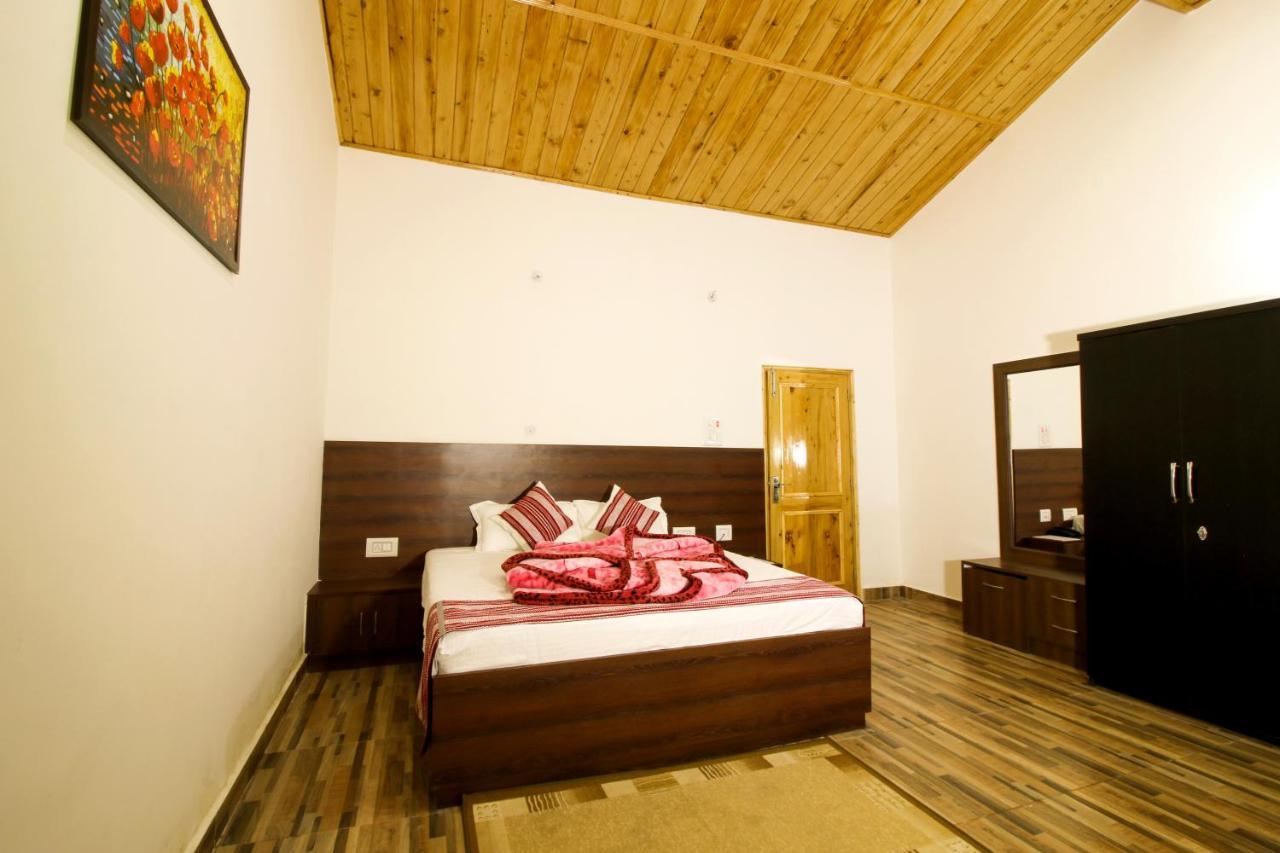 Chaman Vatika Hotell Kulu Exteriör bild