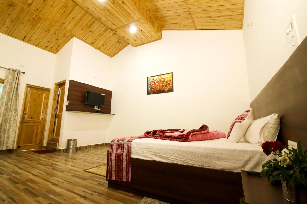 Chaman Vatika Hotell Kulu Exteriör bild