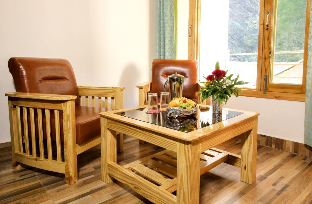 Chaman Vatika Hotell Kulu Exteriör bild
