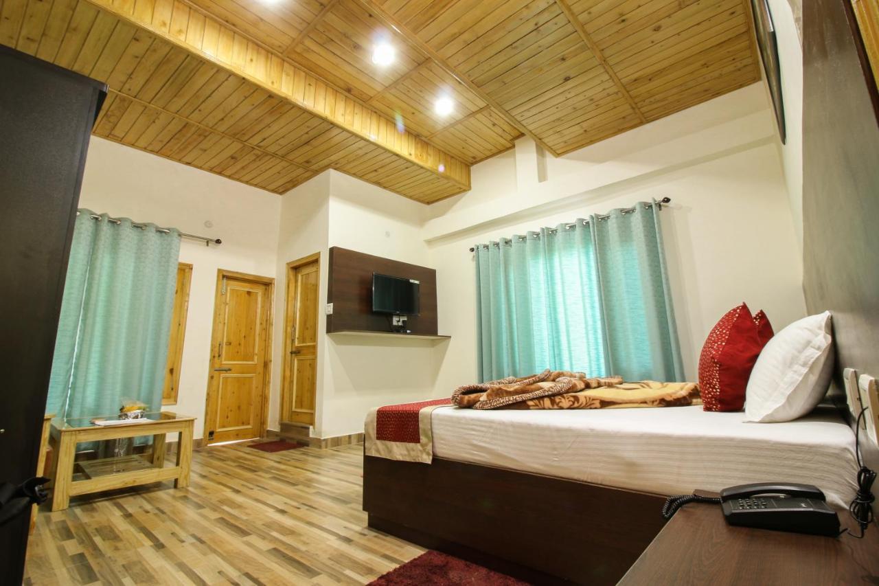 Chaman Vatika Hotell Kulu Exteriör bild