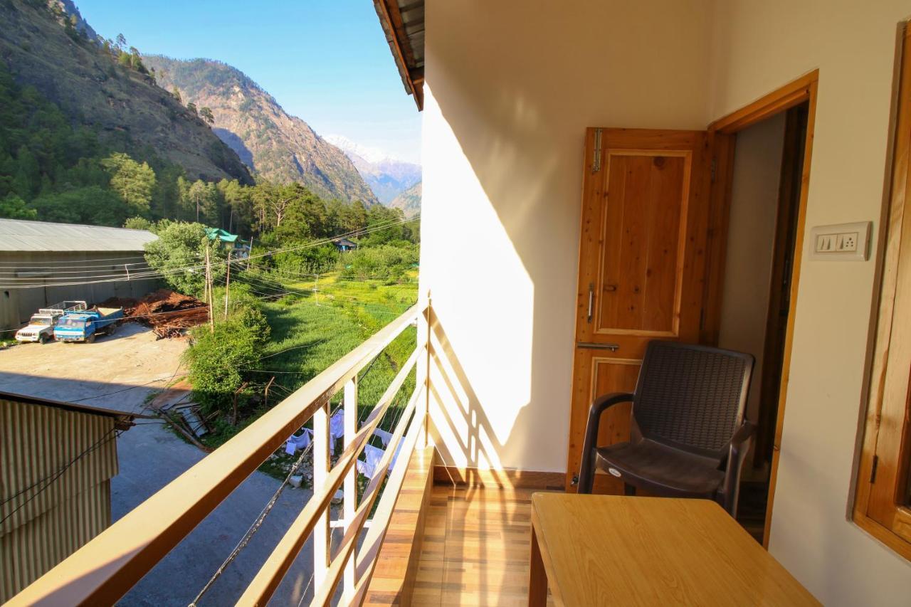 Chaman Vatika Hotell Kulu Exteriör bild